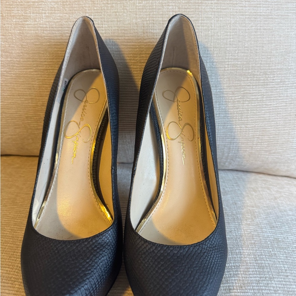 Jessica Simpson Black Textured Heels